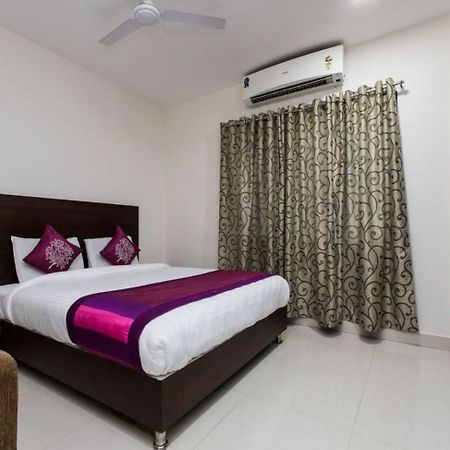 Hotel Maheshwari Avenue Ujjain Bagian luar foto